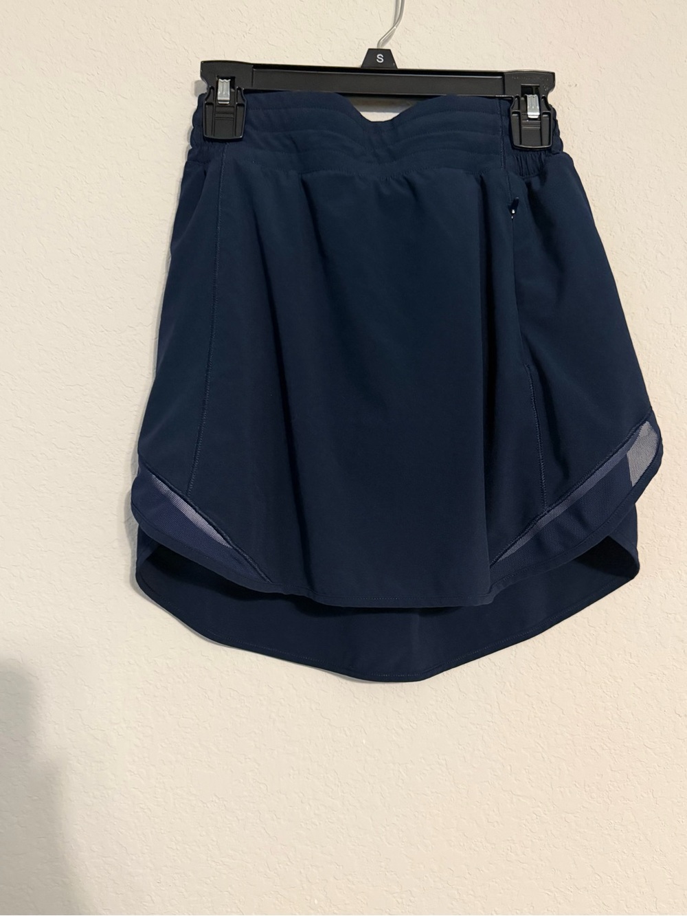 Lululemon Hotty Hot High-Rise Skirt in True Navy